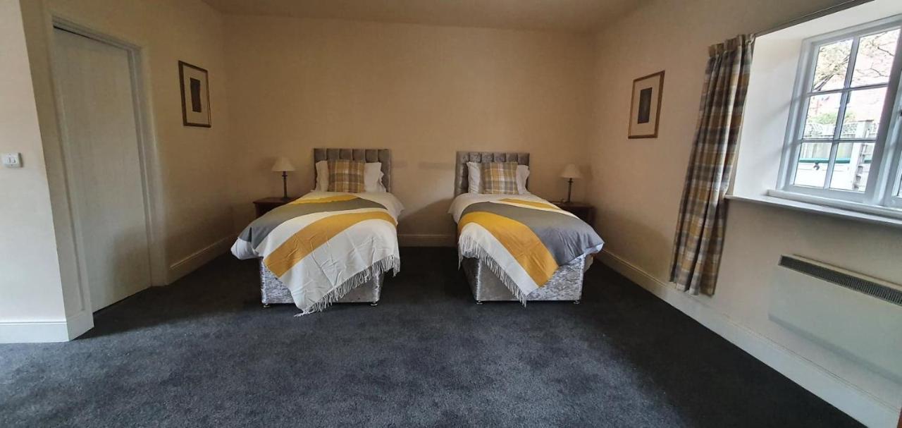 ウィンチェスター The Coach And Horses Bed & Breakfast エクステリア 写真